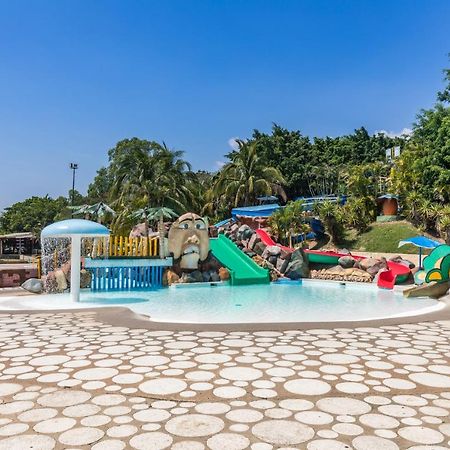 Resort Y Parque Acuatico Valle Dorado El Rosario Bagian luar foto