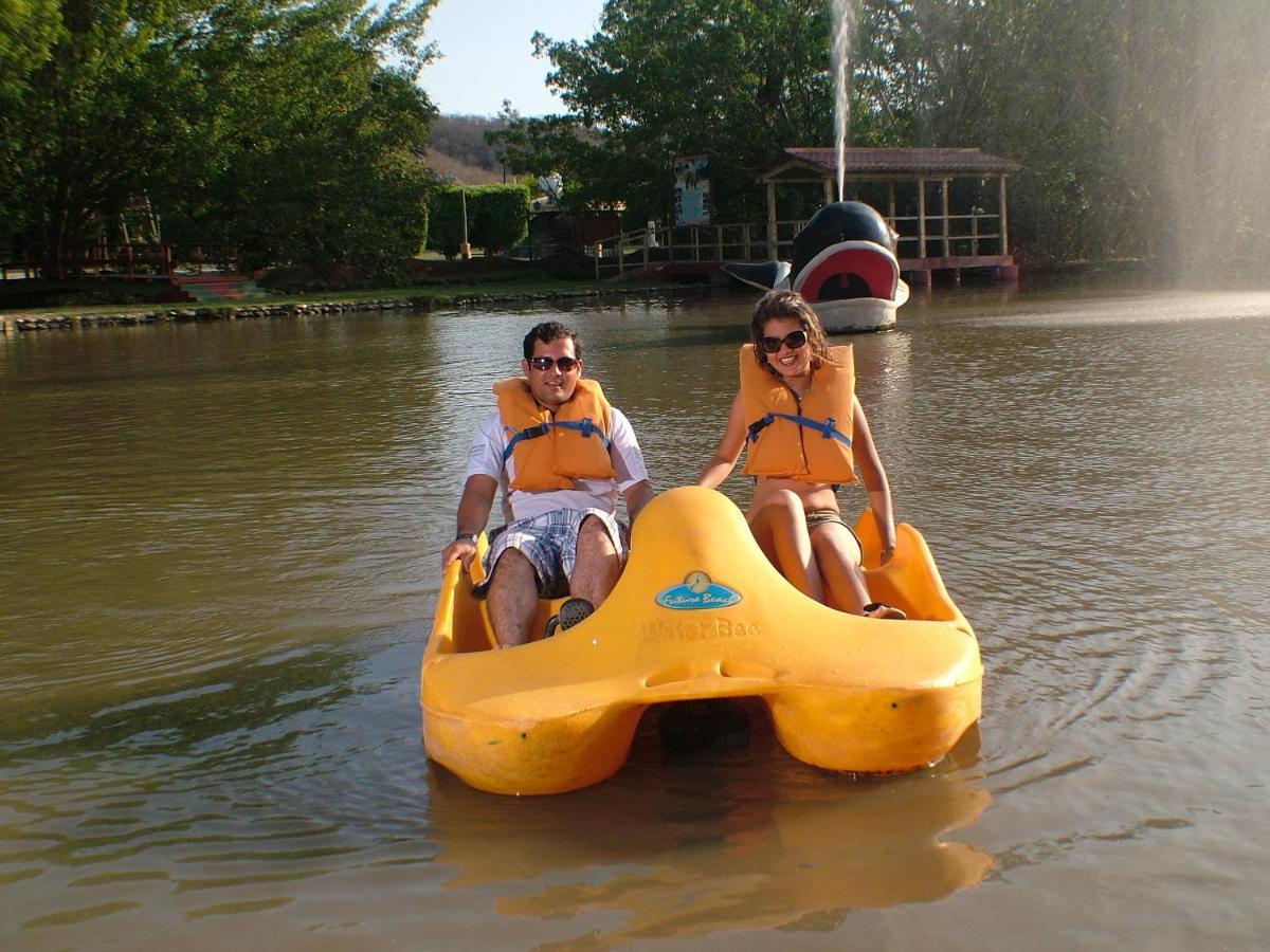Resort Y Parque Acuatico Valle Dorado El Rosario Bagian luar foto