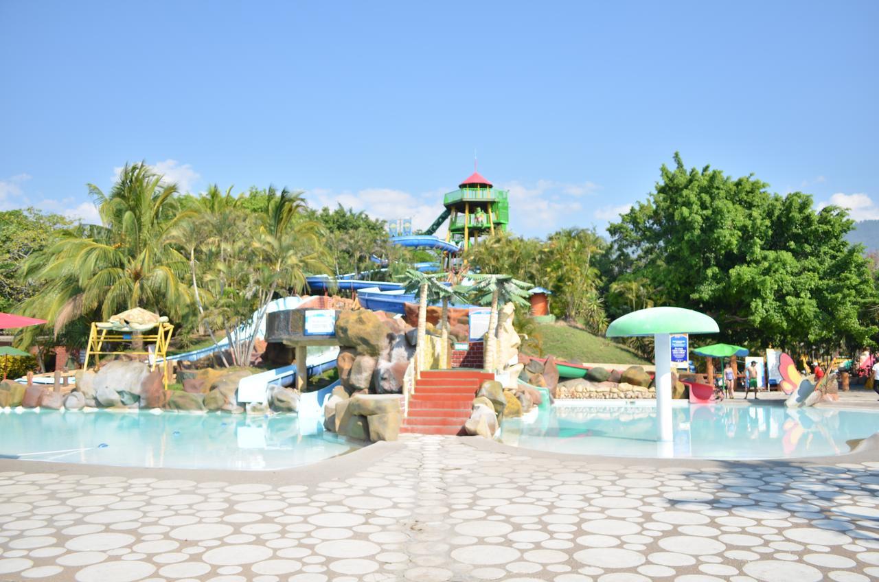 Resort Y Parque Acuatico Valle Dorado El Rosario Bagian luar foto