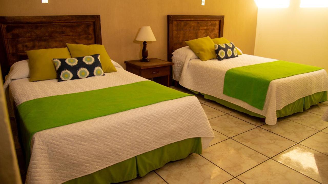Resort Y Parque Acuatico Valle Dorado El Rosario Bagian luar foto