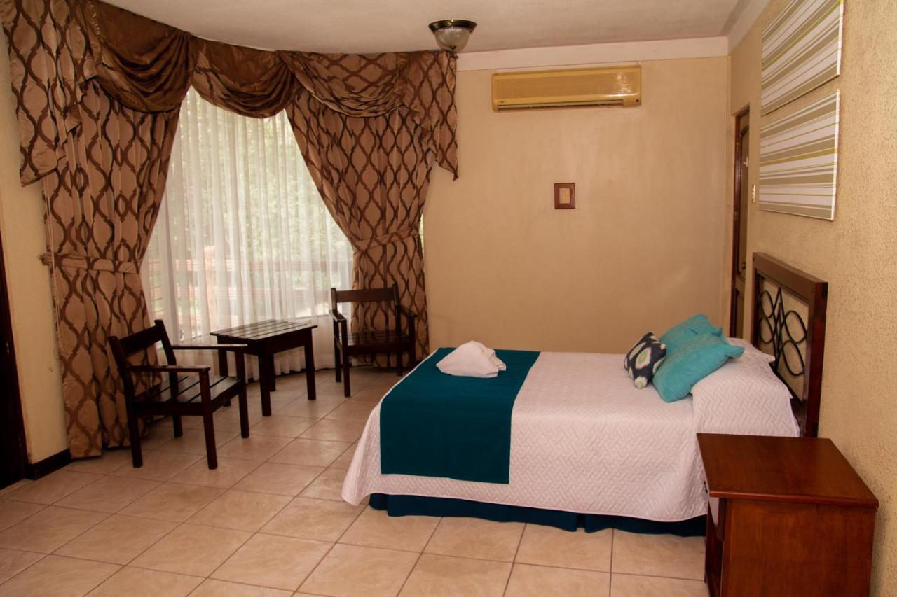 Resort Y Parque Acuatico Valle Dorado El Rosario Bagian luar foto